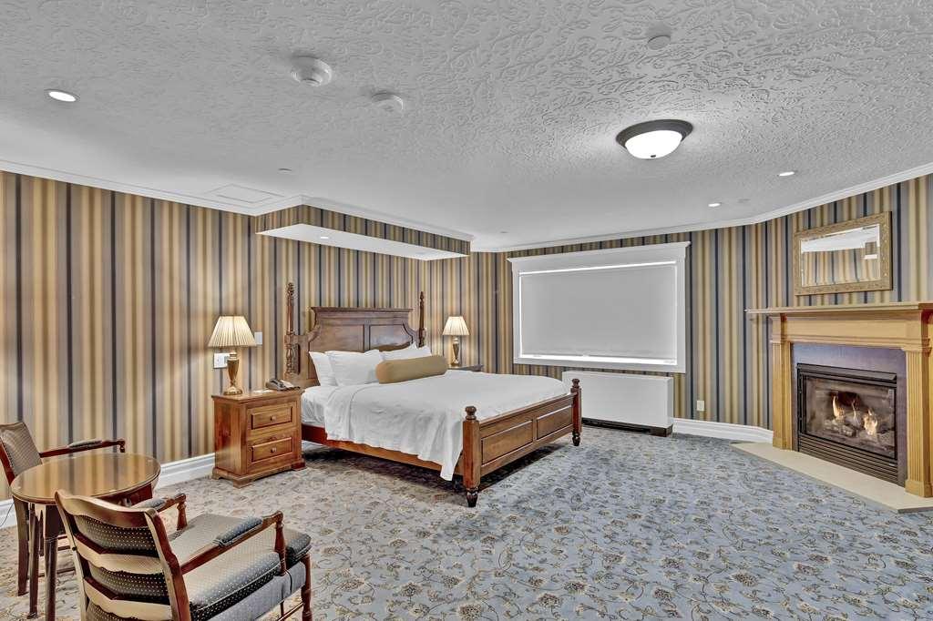 St James Hotel Red Wing Room photo